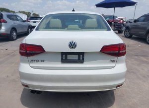 Volkswagen JETTA 1.4T SE