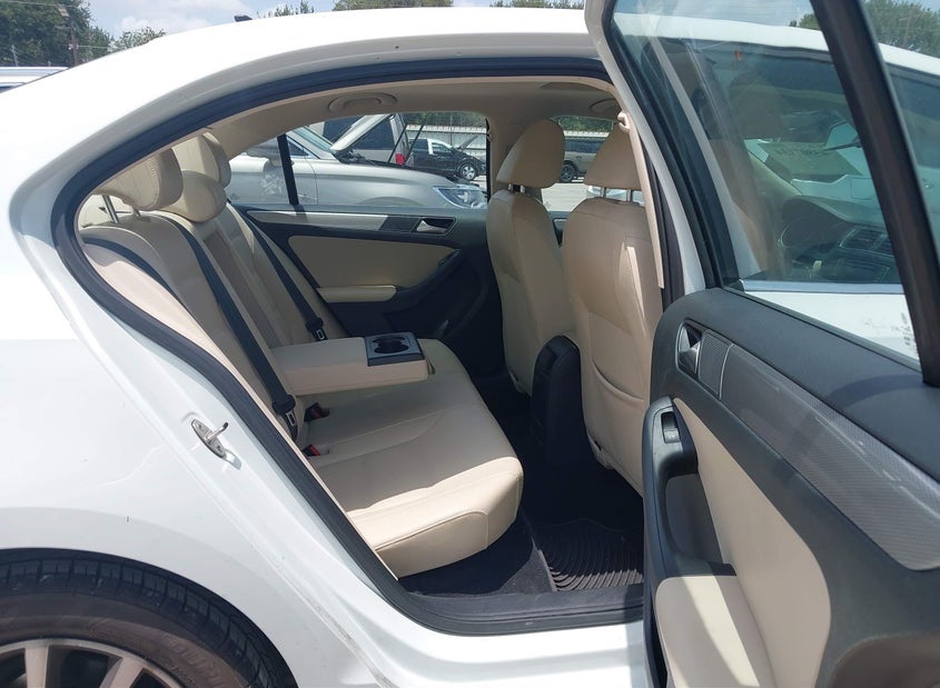 Volkswagen JETTA 1.4T SE