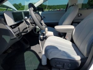 Hyundai Ioniq, Limited