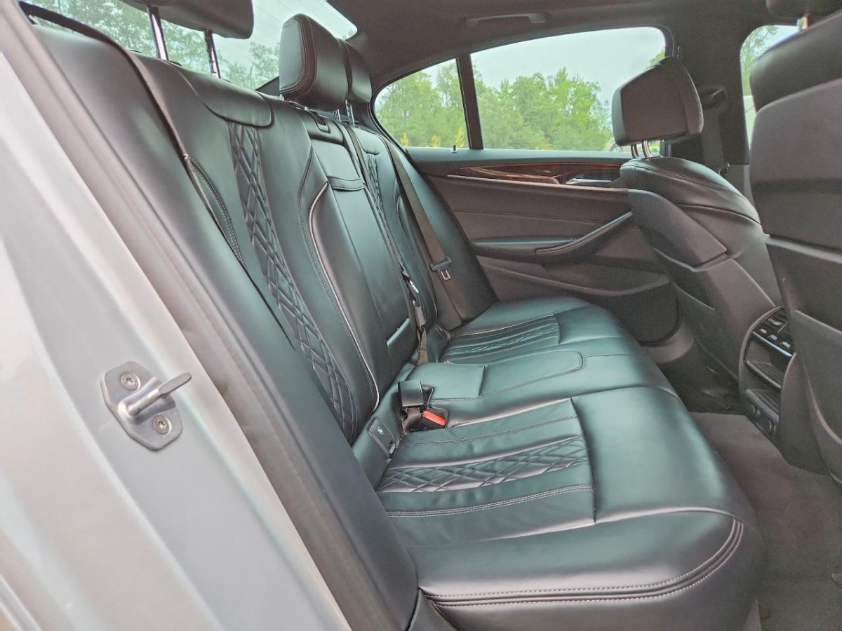 BMW  5 Series, 530XE