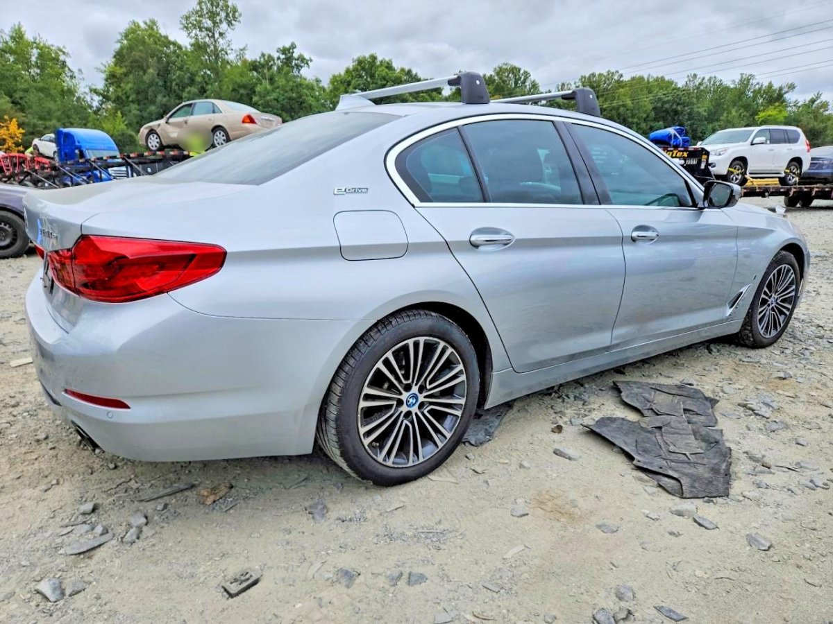 BMW  5 Series, 530XE