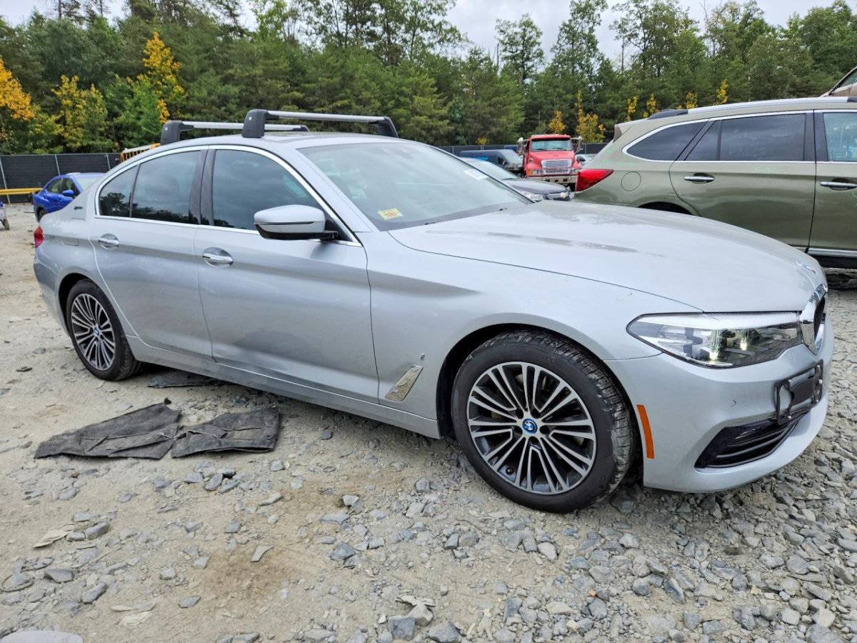 BMW  5 Series, 530XE