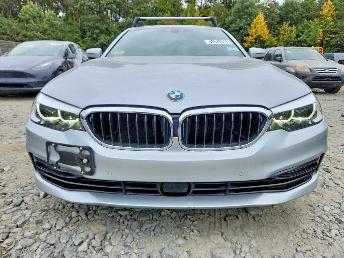 BMW  5 Series, 530XE