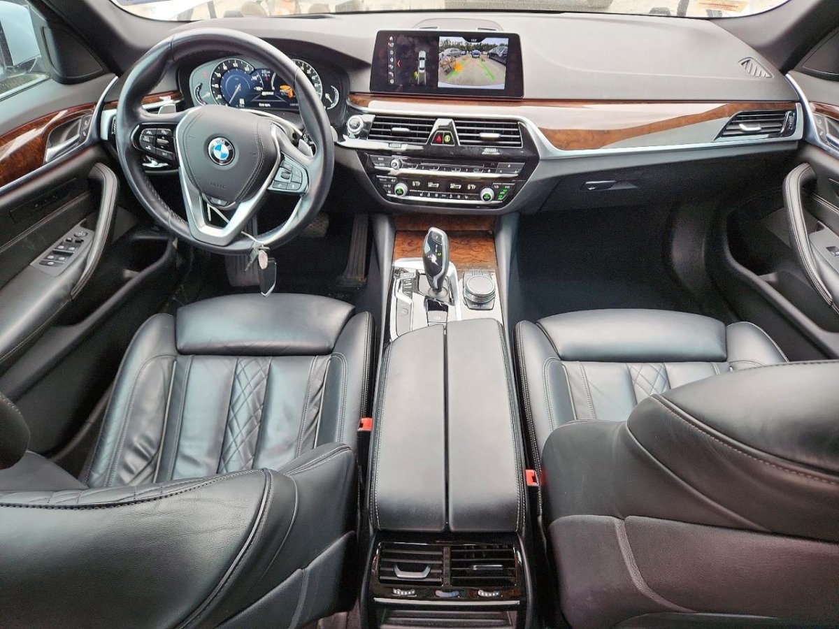 BMW  5 Series, 530XE