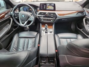 BMW  5 Series, 530XE