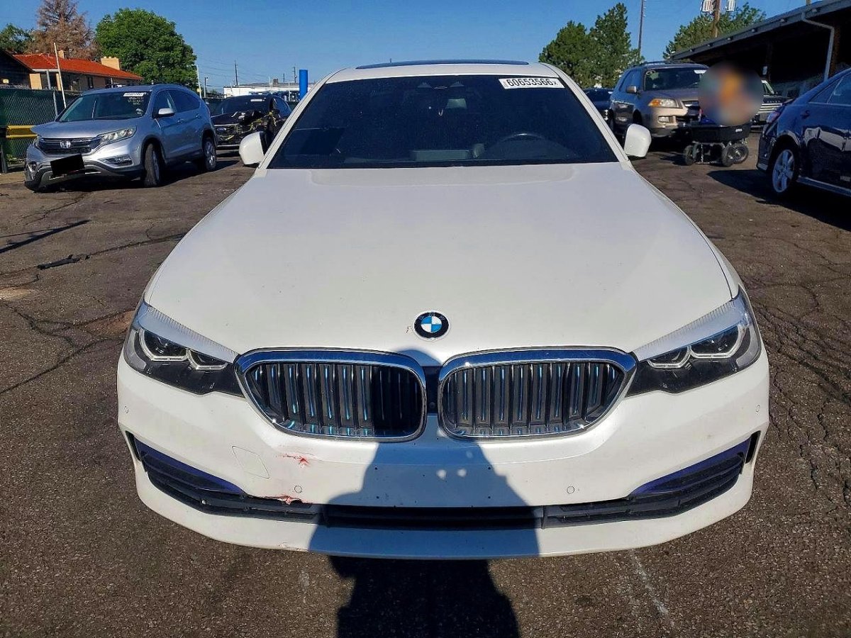 BMW 5 Series, 530XE