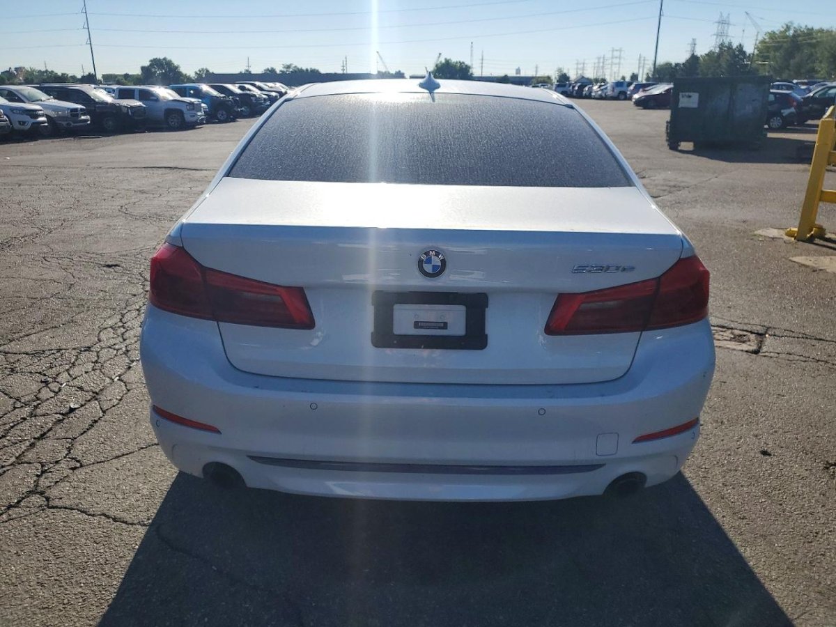 BMW 5 Series, 530XE