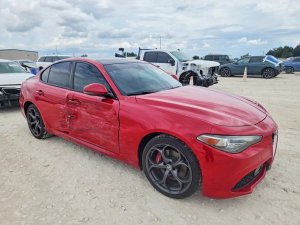 Alfa Romeo Giulia, Ti Q4