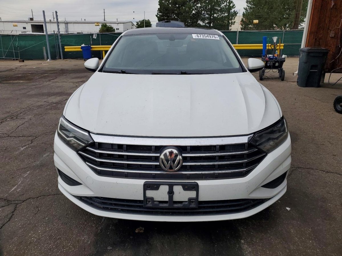 Volkswagen Jetta, S