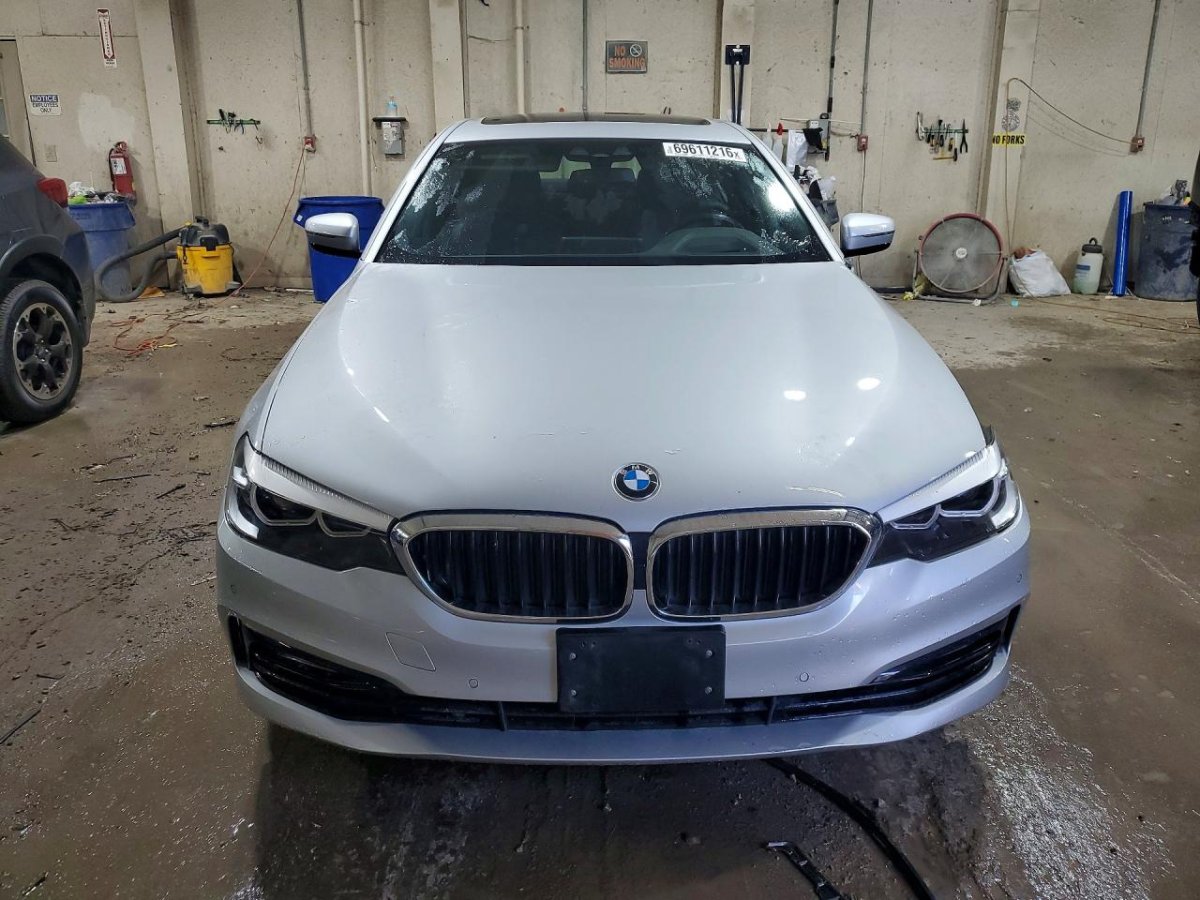 BMW 5 Series, 530 XI