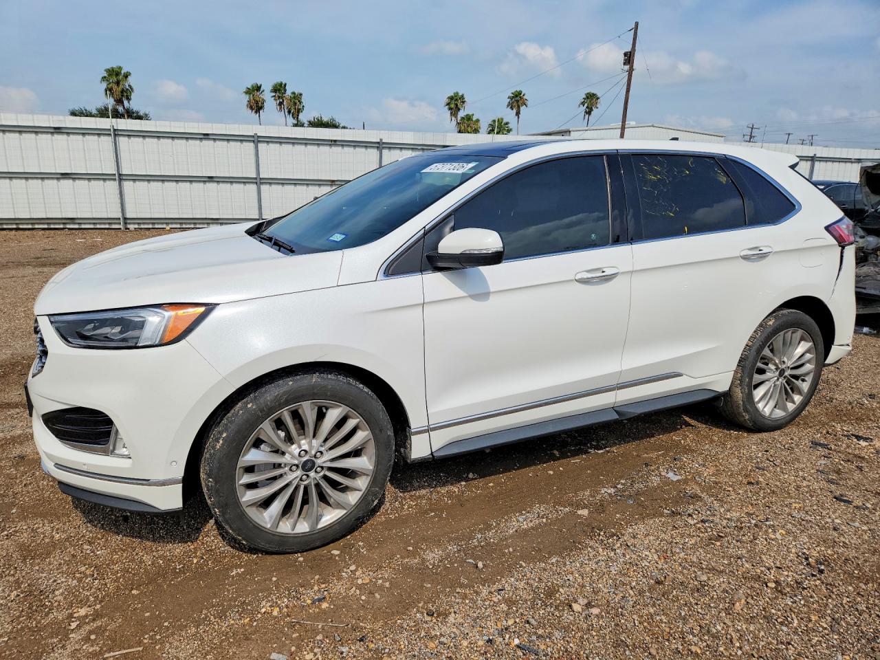 Ford Edge, Titanium