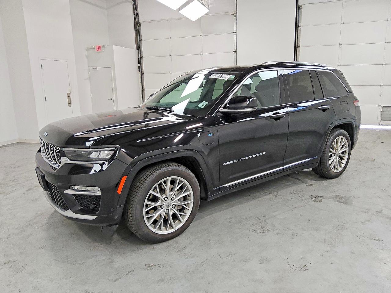 Jeep GRAND CHEROKEE SUMMIT 4XE