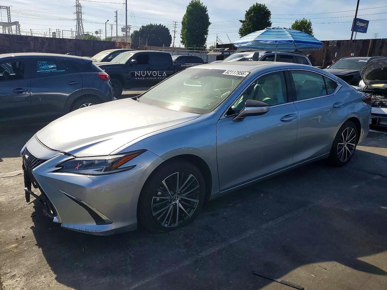 Lexus ES 300H BASE