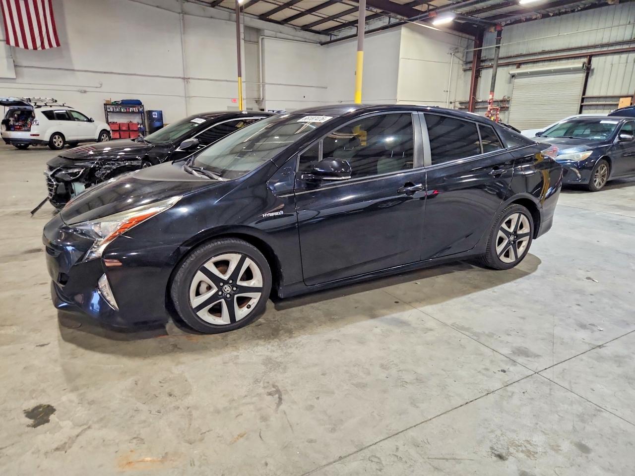 Toyota PRIUS THREE TOURING