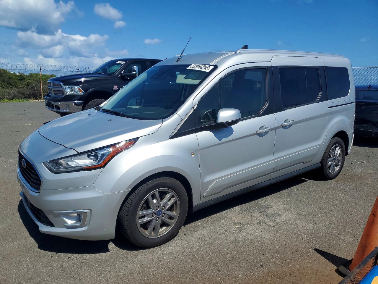 Ford CONNECT TITANIUM