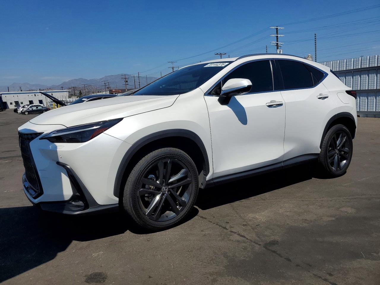 Lexus NX 450H+ BASE